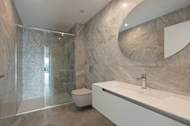 Penthouse T2+2 duplex, new, in Cascais, Property for sale in Cascais e Estoril, Cascais, DL34938