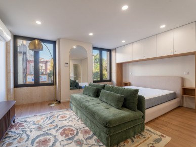 Furnished studio flat, in downtown Porto near Santa Catarina, Property for sale in Bonfim, Porto, DL35619