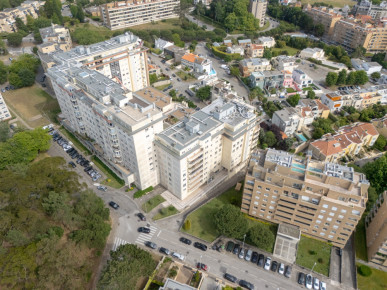 4+1 Bedroom Apartment with Sea View and Terrace in Pinhais da Foz, Property for sale in Aldoar, Foz do Douro e Nevogilde, Porto, DL38148