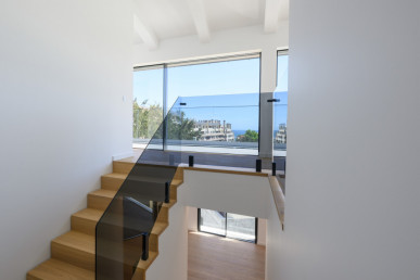 5 bedroom duplex flat, with private pool, in Estoril next to the Casino, Property for sale in DL29641