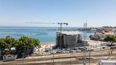2 bedroom flat with 148m2 of private gross area, in Cascais, Property for sale in Cascais e Estoril, Cascais, DL33314