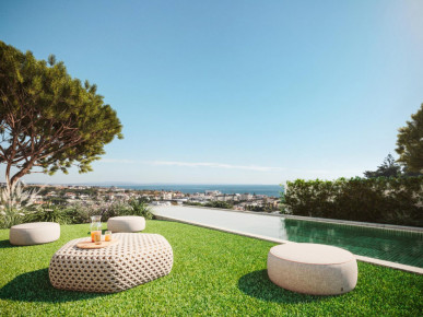 5 bedroom villa with garden, swimming pool and parking in Estoril, Property for sale in Cascais e Estoril, Cascais, DL35009