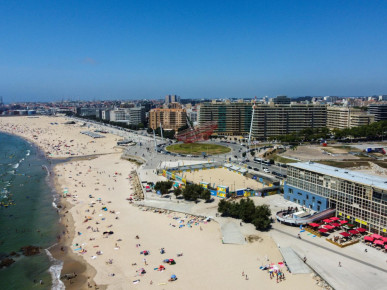 Studio Duplex with garden and balcony, in Matosinhos, Property for sale in Matosinhos, Porto, DL35806