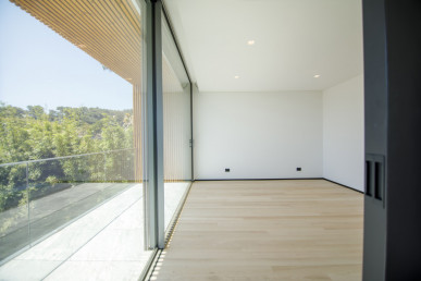 4 bedroom villa in Cascais with swimming pool and premium finishes, Property for sale in Alcabideche, Cascais, DL36907