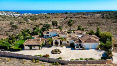 Private Four-Bedroom Luxury Villa with Sea Views in Lagos, Property for sale in Lagos, Faro, PP176418