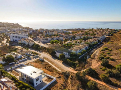 Contemporary Three-Bedroom Villa with Pool near Porto de Mós Beach, Property for sale in Lagos, Faro, PP176420