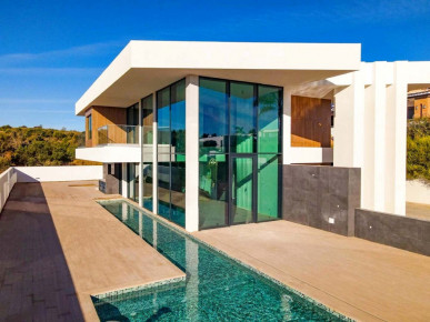 Contemporary Three-Bedroom Villa with Pool near Porto de Mós Beach, Property for sale in Lagos, Faro, PP176420