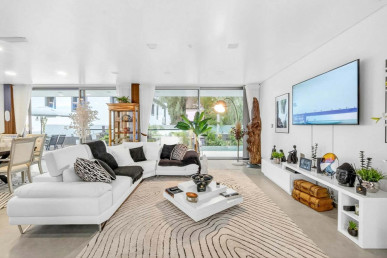 Contemporary Four-Bedroom Villa with Sea Views in Cerro das Mós, Lagos, Property for sale in Lagos, Faro, PP176421