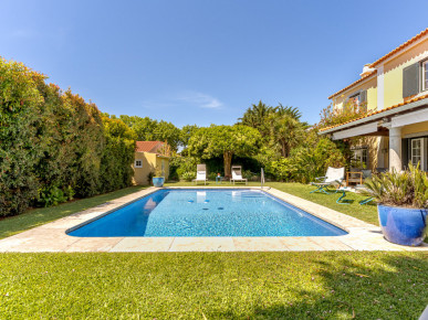 7-Bedroom Villa with Garden and Swimming Pool in the Heart of Cascais, Property for sale in Cascais e Estoril, Cascais, DL38553