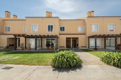 4 bedroom Property in Vila Nova de Gaia, Property for sale in Vila Nova de Gaia, Porto, JL-97930