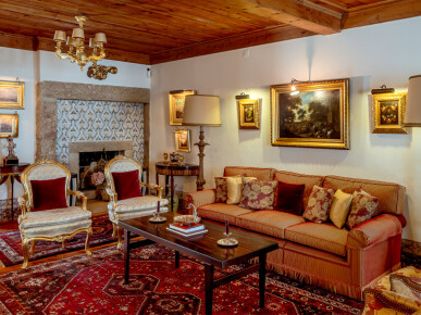 2 bedroom Property in Lisbon, Property for sale in Carnide, Lisbon, JL-98118