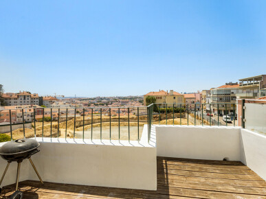 2 bedroom Property in Lisbon, Property for sale in Penha de França, Lisbon, JL-97941