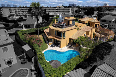 Unique Renovated Former Embassy Residence With Two Annexes, Property for sale in Albufeira, Faro, PP176403