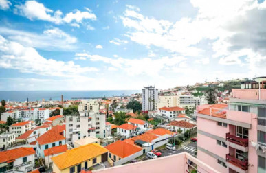 1 Bedroom Apartment With Sea View, Property for sale in PP175166