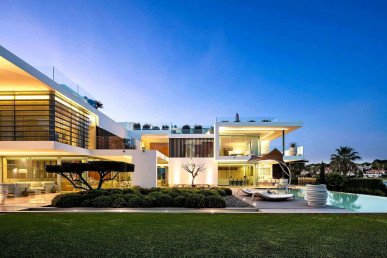 Exceptional Contemporary Lakefront Villa with Panoramic Views, Property for sale in Almancil, Loulé, PP176449