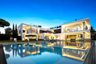 Exceptional Contemporary Lakefront Villa with Panoramic Views, Property for sale in Almancil, Loulé, PP176449