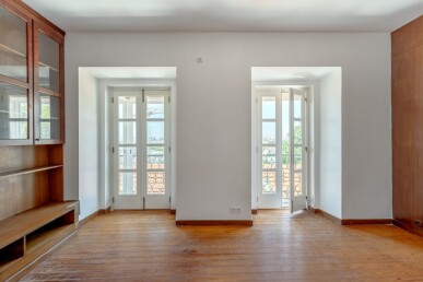 2 bedroom Property in Lisbon, Property for sale in Santo António, Lisbon, JL-98609