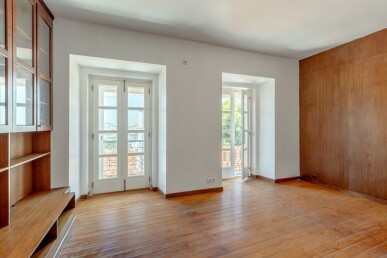 2 bedroom Property in Lisbon, Property for sale in Santo António, Lisbon, JL-98609