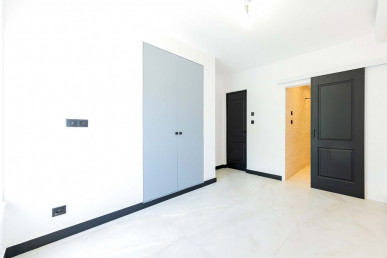 Renovated 3-Bedroom Duplex Apartment With Private Rooftop In Vilamoura, Property for sale in Vilamoura, Albufeira, PP176248