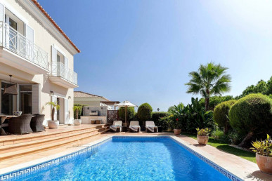Elegant Villa Between Quinta do Lago & Vale do Lobo, Property for sale in Almancil, Loulé, PP176453