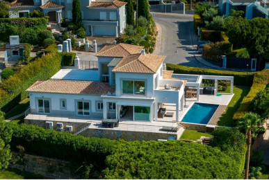 Frontline Golf Villa with Panoramic Sea Views in Vale do Lobo, Property for sale in Almancil, Loulé, PP176474