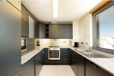 Contemporary Two-Bedroom Apartment with Rooftop Jacuzzi in Vale do Lobo, Property for sale in Almancil, Loulé, PP176475