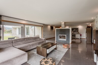 4 bedroom Property in Guimarães, Property for sale in Briteiros Santo Estêvão e Donim, Guimarães, JL-99370