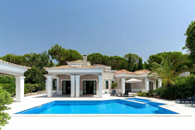 Exceptional Five-Bedroom Villa in Pinheiros Altos, Quinta do Lago, Property for sale in Almancil, Loulé, PP176482