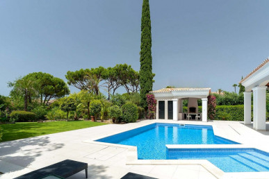 Exceptional Five-Bedroom Villa in Pinheiros Altos, Quinta do Lago, Property for sale in Almancil, Loulé, PP176482