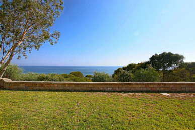 Frontline - One of the most unique properties in the Algarve, Property for sale in Albufeira e Olhos de Água, Albufeira, PP1525