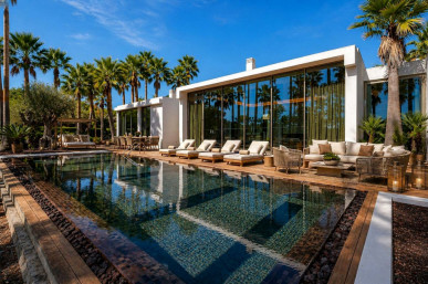 A Frontline Coastal Retreat in São Rafael, Property for sale in Albufeira, Faro, PP176491