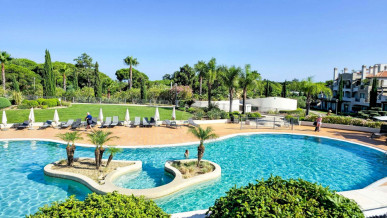 Two-bedroom apartment with 61 m² private terrace  in Vilamoura, Property for sale in Vilamoura, Albufeira, PP176495
