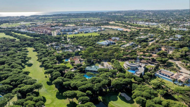 A Grand Private Estate Overlooking the Millennium Golf Course, Property for sale in Vilamoura, Albufeira, PP176497