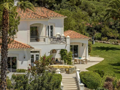 5 Hectares In The Golden Triangle: A Private Equestrian Estate, Property for sale in Almancil, Loulé, PP176503