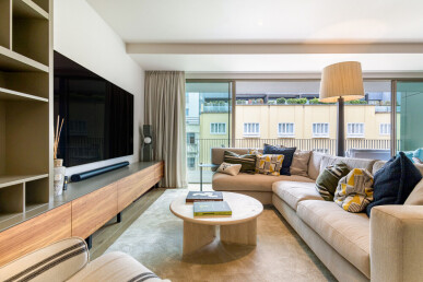 2 bedroom Property in Lisbon, Property for sale in Santo António, Lisbon, JL-99619