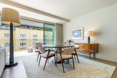 2 bedroom Property in Lisbon, Property for sale in Santo António, Lisbon, JL-99619