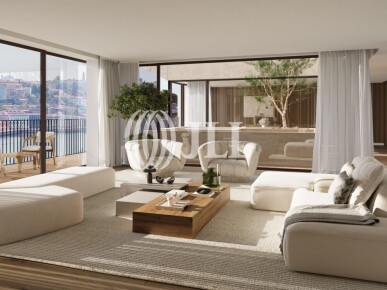 4 bedroom Property in Vila Nova de Gaia, Property for sale in Vila Nova de Gaia, Porto, JL-99463