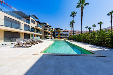 Exceptional Four-Suite Penthouse with 320 m² Terrace, Private Pool & Sea Views, Property for sale in Vilamoura, Albufeira, PP176508