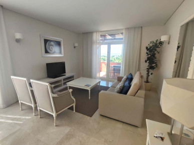 Luxury 2-Bed Apartment In 5-Star Resort - With Sea Views, Property for sale in Lagoa e Carvoeiro, Lagoa, PP176515