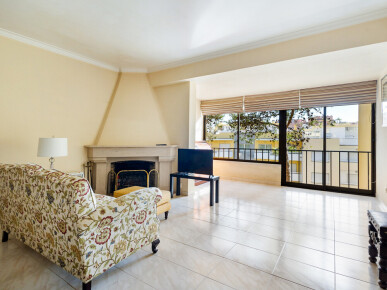2 bedroom Property in Cascais, Property for sale in JL-98704