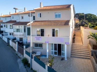 Renovated end-of-terrace home with guest accommodation in Albufeira, Property for sale in PP176594