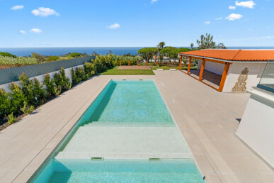 6 bedroom Property in Sintra, Property for sale in JL-99700