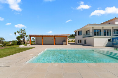 6 bedroom Property in Sintra, Property for sale in JL-99700