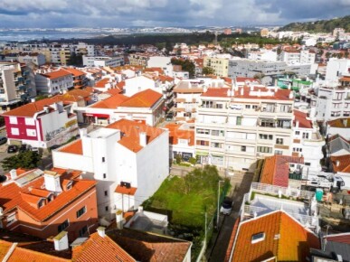 Land for Sale in Almada, Property for sale in JL-100341