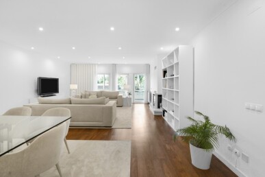 3 bedroom Property in Sintra, Property for sale in JL-96573