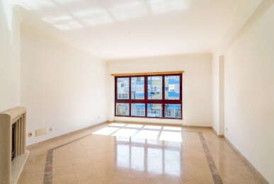 3 bedroom Property in Oeiras, Property for sale in Oeiras, Lisbon, JL-100344