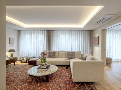 4 bedroom Property in Lisbon, Property for sale in JL-93729